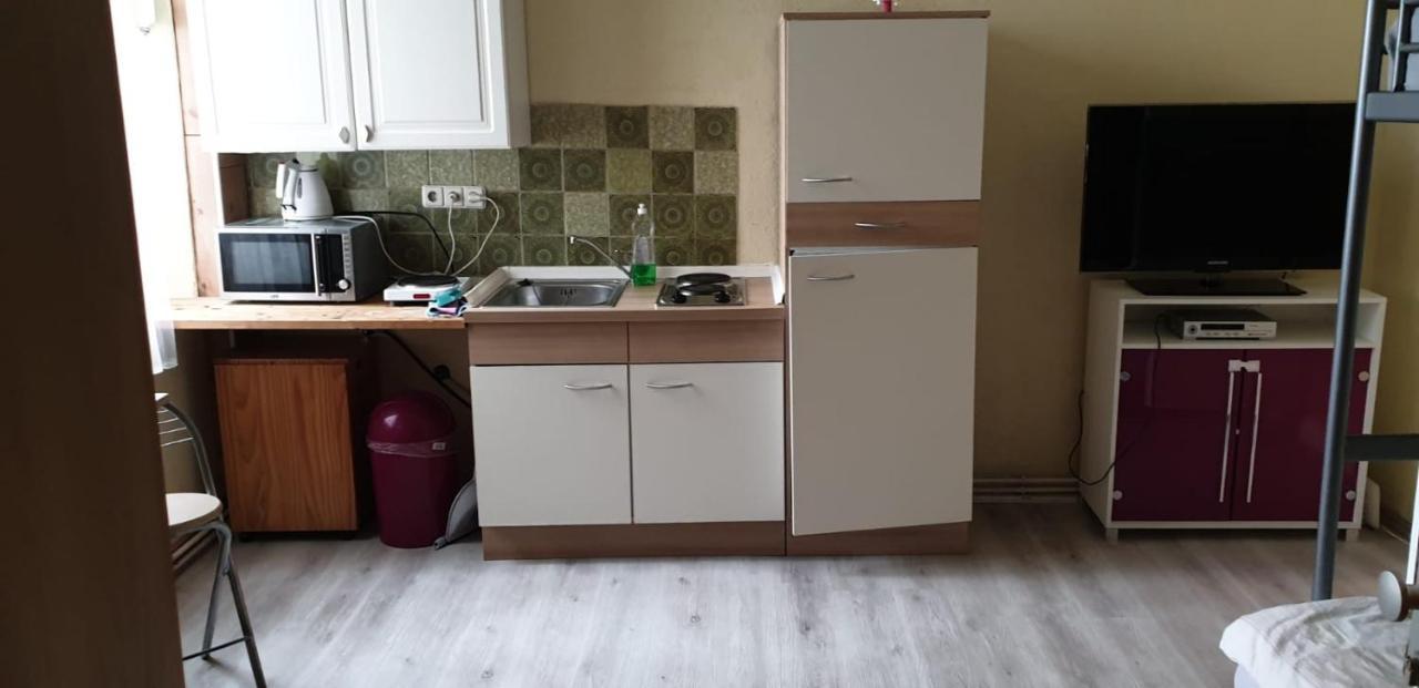 Ma-A2 Single Wohnung เครเฟลด์ ภายนอก รูปภาพ